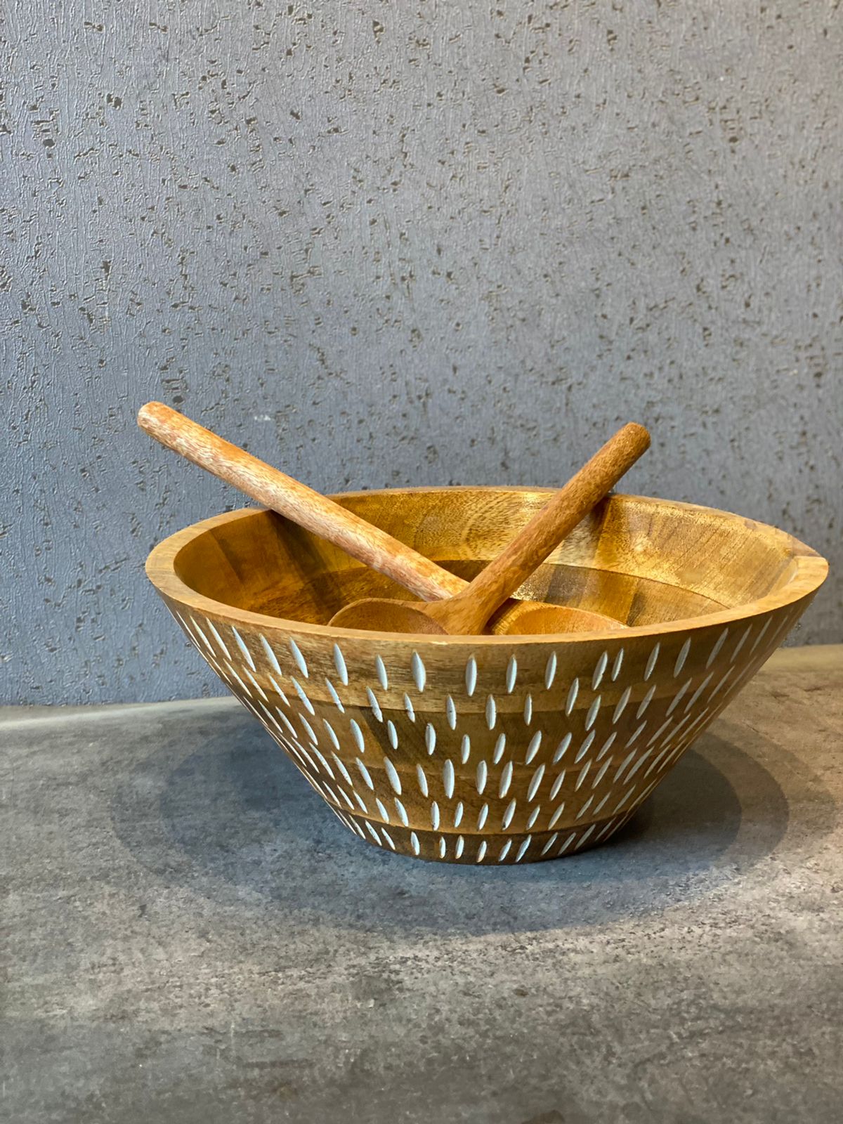 Epoxy Mango-Wood Salad Bowl and spoons 2